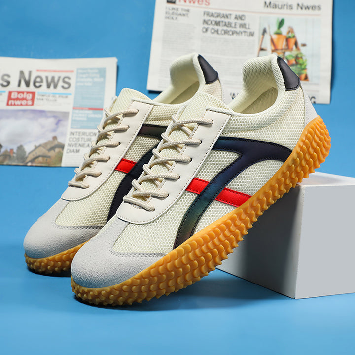 Arlo Sneakers