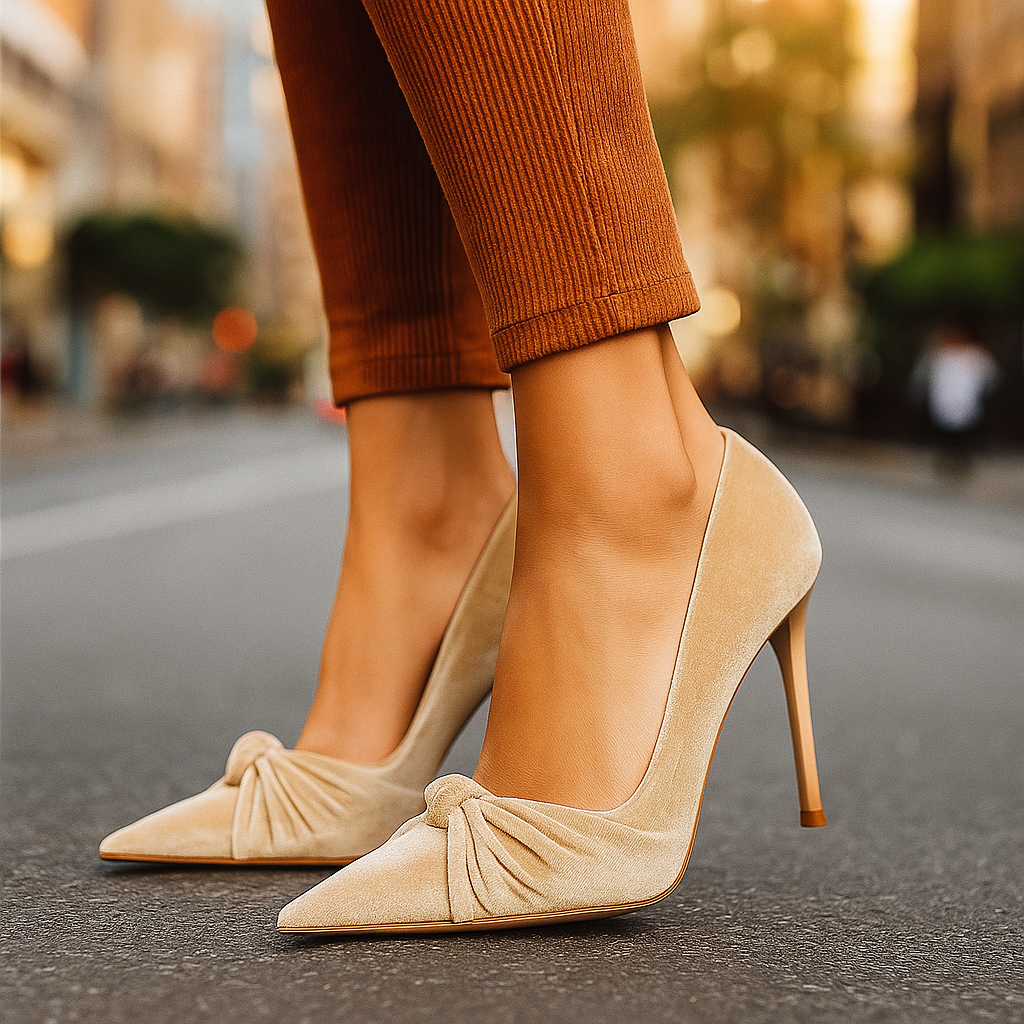 Evelyn Clare Heels