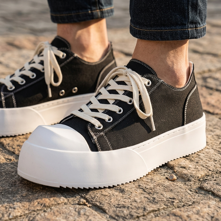 Camden Retro Sneakers