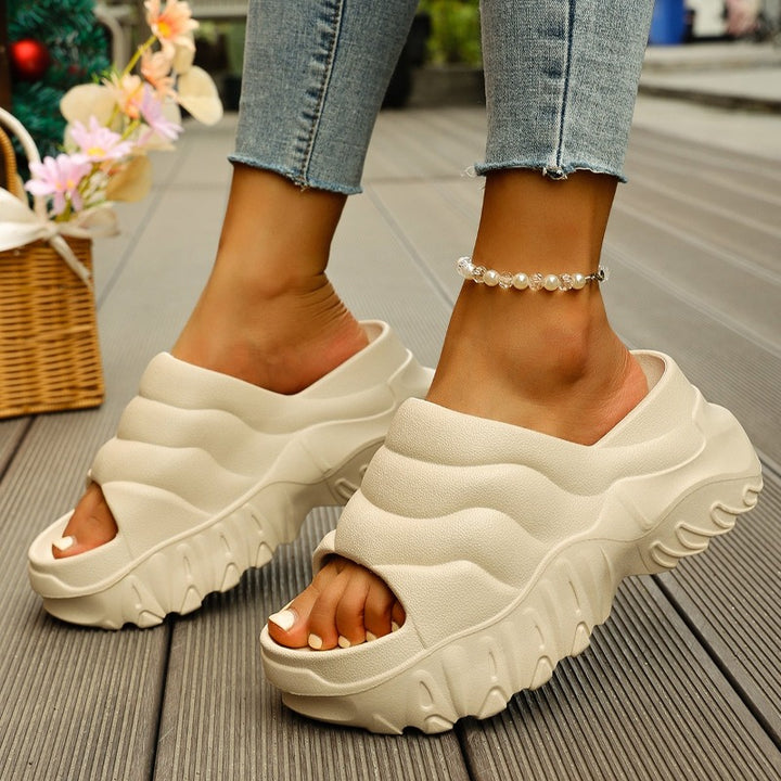 Elara Platformed Sandals