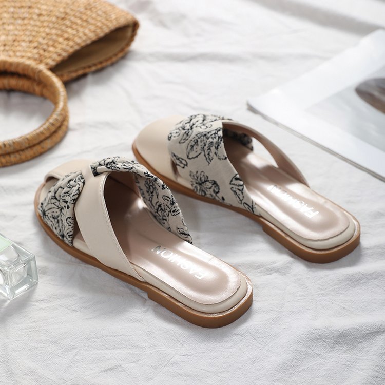 Velenna Embroidered Sandals