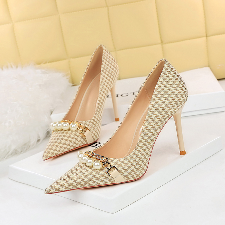 Vienna Pearl heels