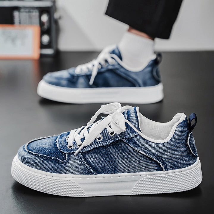 Astor Canvas Sneakers