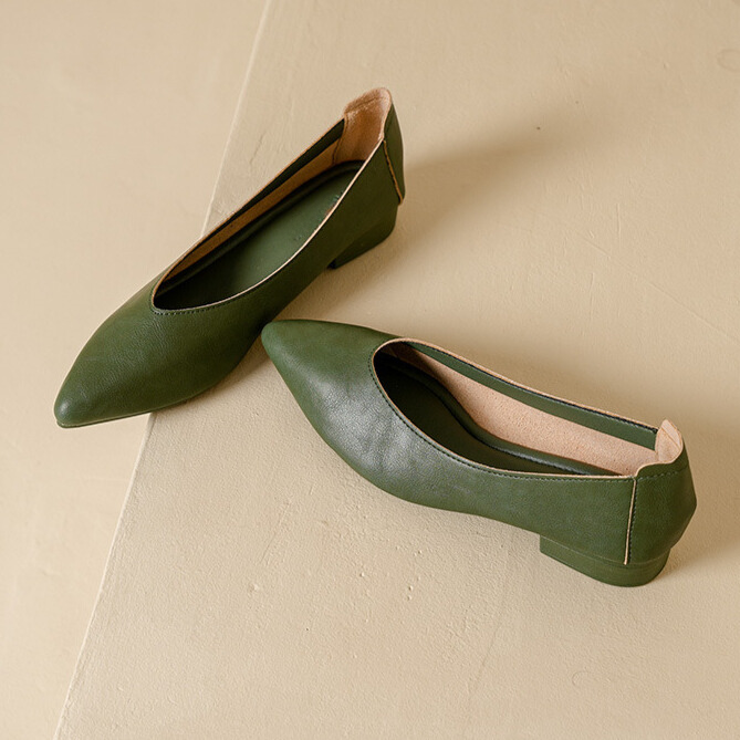 Arden Low-Top Slip Ons